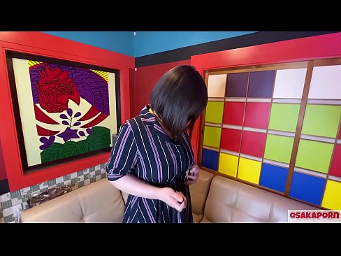 ❤️ Cutie giapponese cù grandi tette si masturba cù ghjoculi sessuali è hà un orgasmu. Ella parla in una intervista di a so cazzo sperienza. Tette enormi è figa pelosa gemendo forte. Osakaporn Video sessu à co.shufflesex.ru
